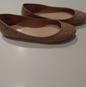 Beige flats with designs